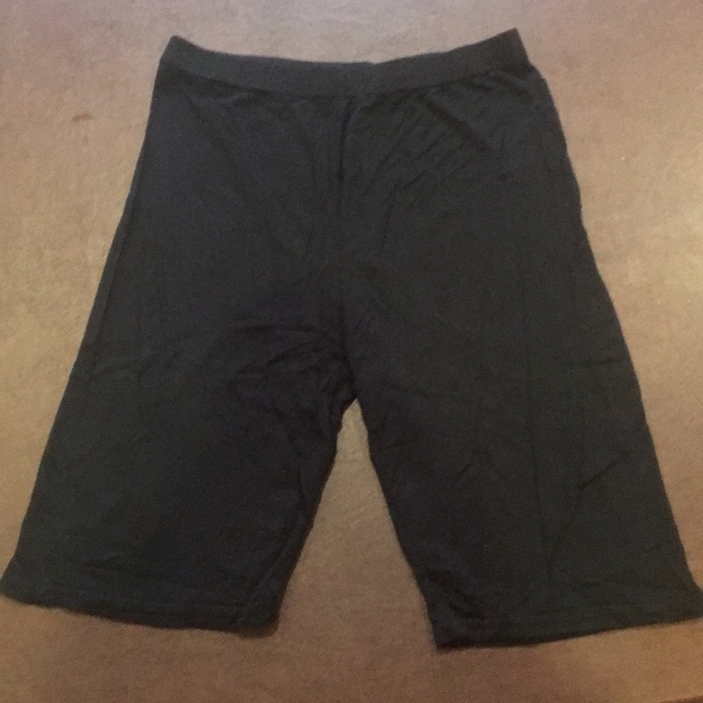 NWOT Pretty Little Thing Bike Shorts